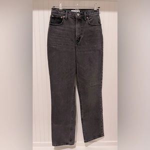 Brand New | Abercrombie & Fitch | The 90’s Straight Ultra High Rise